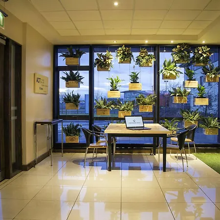 Hotel Airport 4*